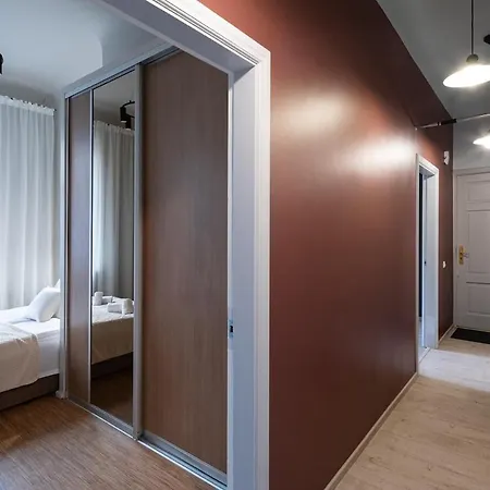 A7 Harmony I 2br In Centre